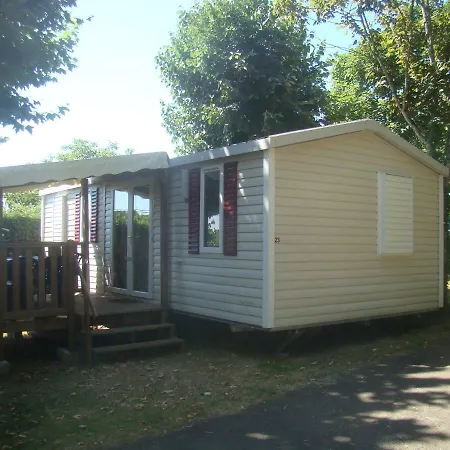 Camping Le Pigeonnier Saint-Crepin-et-Carlucet Exterior photo