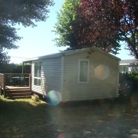 Camping Le Pigeonnier Saint-Crepin-et-Carlucet Exterior photo